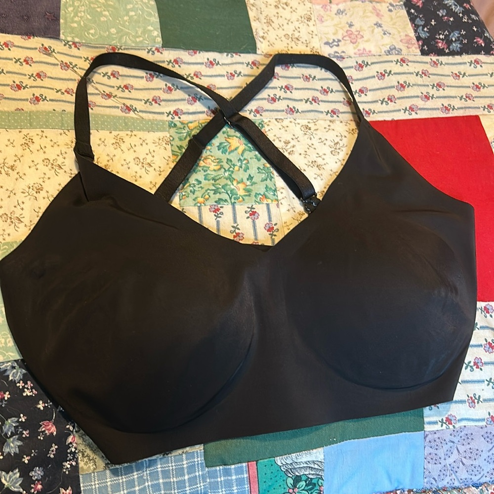True & Co Women's Seamless Adjustable Padded Bra Small NWOT
